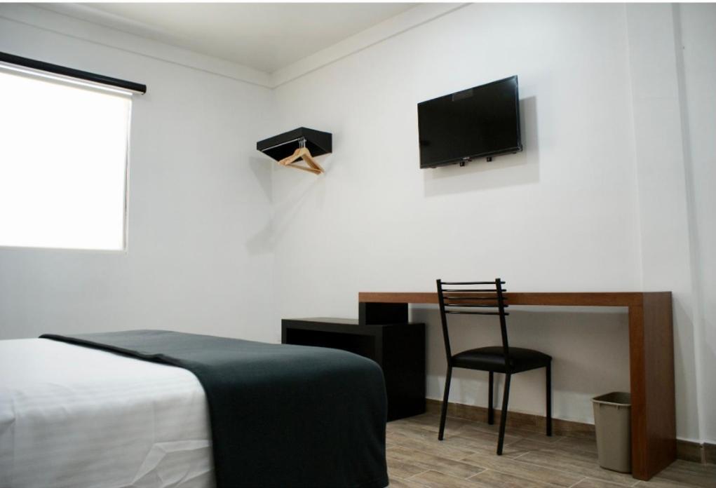 Hotel Capital Frontera مونكلوفا المظهر الخارجي الصورة